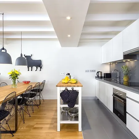 Cecilia Apartment