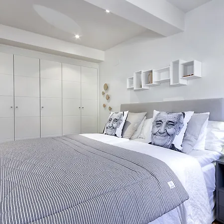 Cecilia Apartment